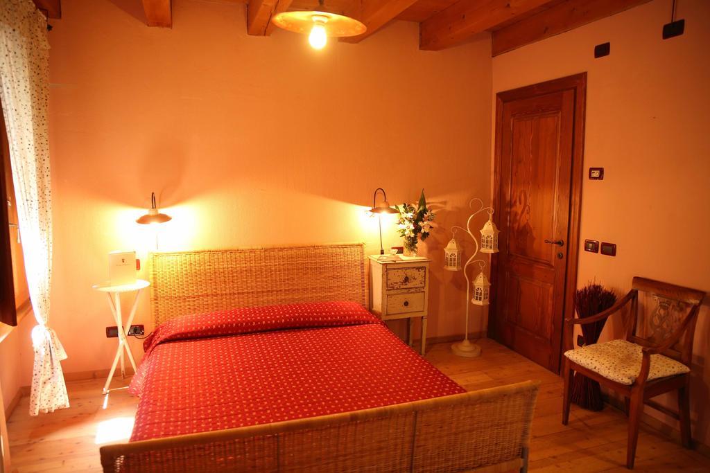 Agriturismo Corte Pellegrini San Martino Buon Albergo Ruang foto
