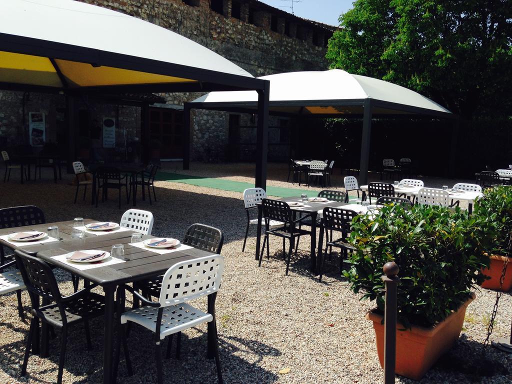 Agriturismo Corte Pellegrini San Martino Buon Albergo Bagian luar foto